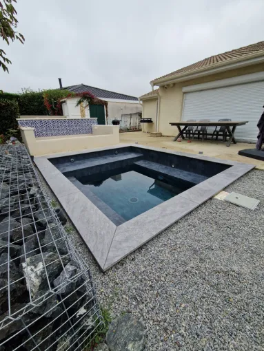 Margelles de piscine, proximité de Vienne, Barbosa David Carrelages