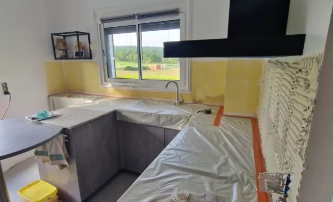 Rénovation d'une cuisine à Charantonnay, proximité de Vienne, Barbosa David Carrelages