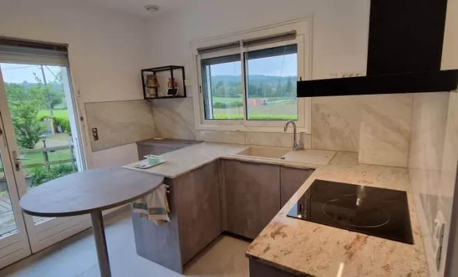 Rénovation d'une cuisine à Charantonnay, proximité de Vienne, Barbosa David Carrelages