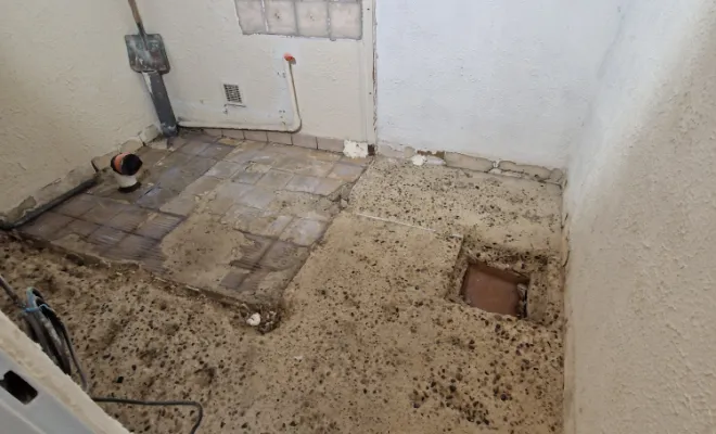 Rénovation WC PMR à Saint Jean de Bournay, proximité de Vienne, Barbosa David Carrelages