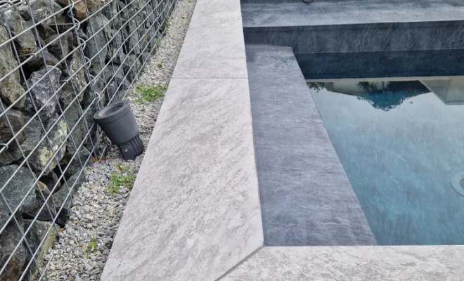 Margelles de piscine, proximité de Vienne, Barbosa David Carrelages