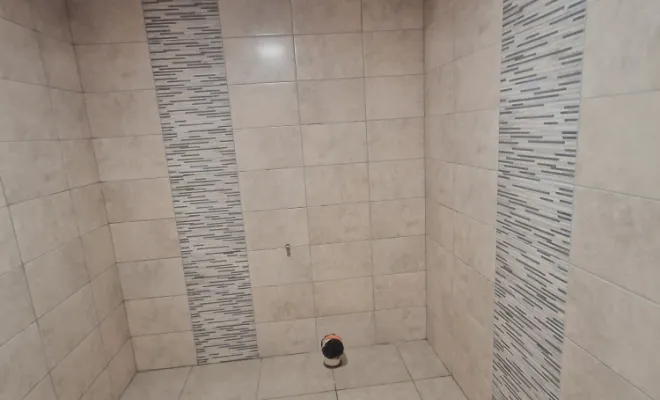 Rénovation WC PMR à Saint Jean de Bournay, proximité de Vienne, Barbosa David Carrelages