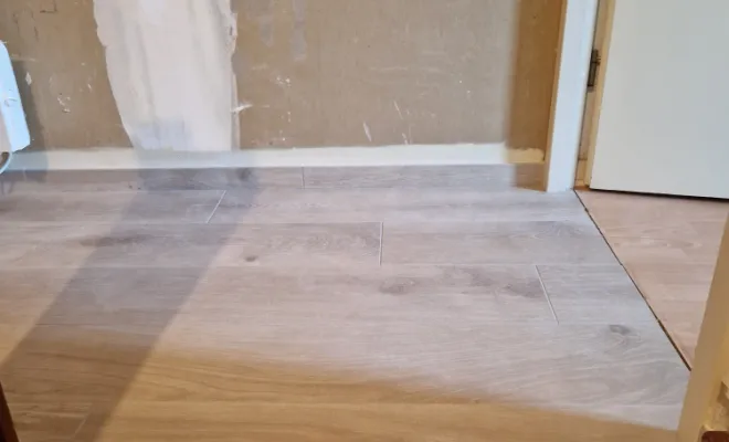 Pose carrelage imitation bois dans une villa à Toussieu, proximité de Vienne, Barbosa David Carrelages