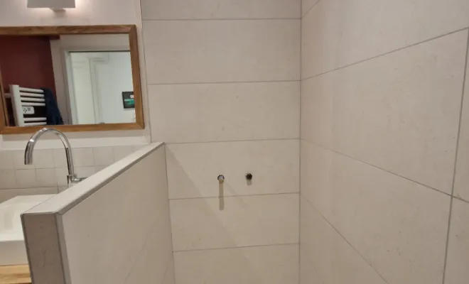 Rénovation coin douche dans une salle de bains à Villeurbanne, proximité de Vienne, Barbosa David Carrelages