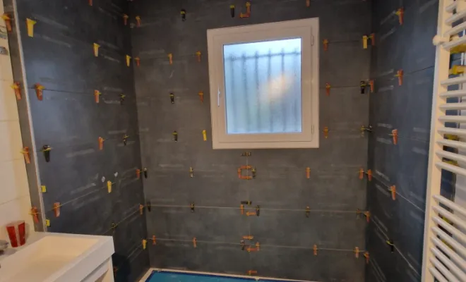 Rénovation coin douche dans salle de bains à Savas Mépin, proximité de Vienne, Barbosa David Carrelages