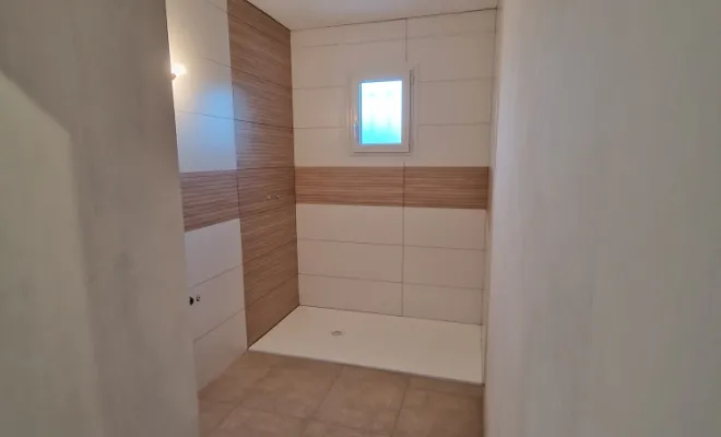 Rénovation d'une salle de bains à Saint-Bonnet-de-Mure, proximité de Vienne, Barbosa David Carrelages
