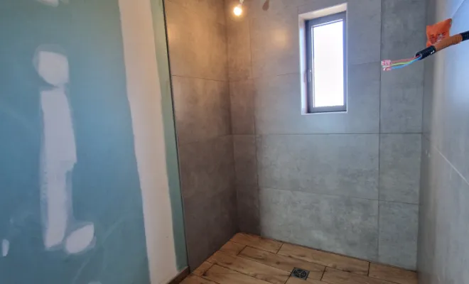 Rénovation d'une salle de bains à Sain- Sorlin-d'Arves, proximité de Vienne, Barbosa David Carrelages